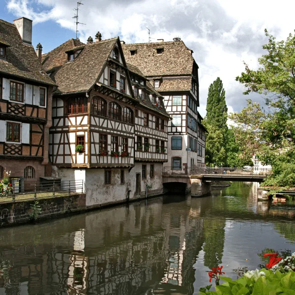 Alsace ile Alplerin Gölgesinde Turu ( BGY - BSL )