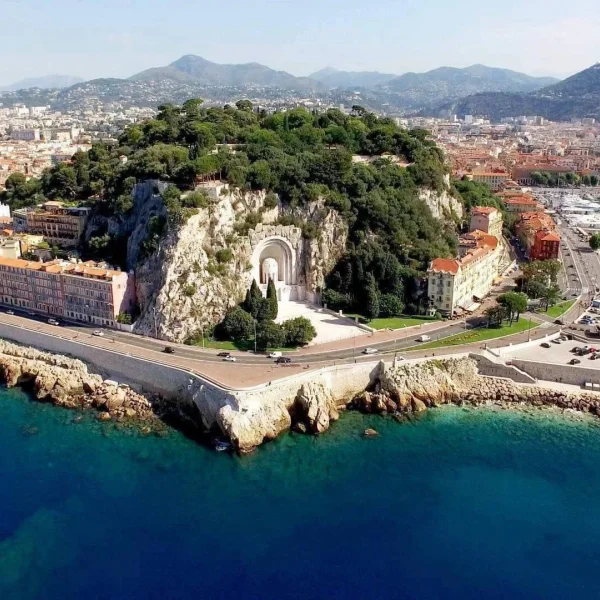 Podyumdan Kıyıya Milano - Nice - Marsilya * Deluxe (BGY-MRS)